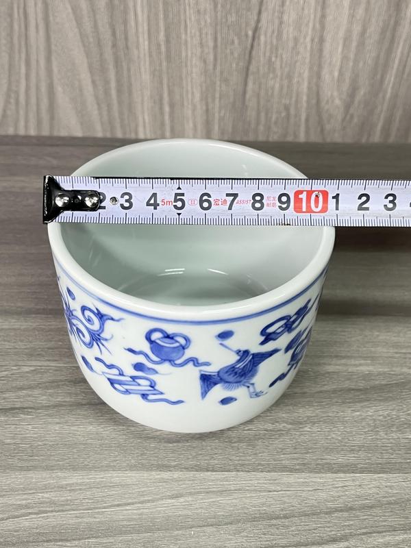 古玩陶瓷晚清民國 鶴鳳暗八仙紋青花琴爐(文房器)拍賣,當前價格580元