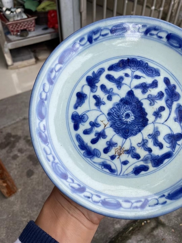 古玩陶瓷青花纏枝花卉紋盤拍賣,當前價格888元