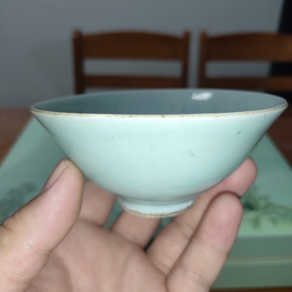 古玩陶瓷清中期，豆青釉美品茶園拍賣，當(dāng)前價格150元