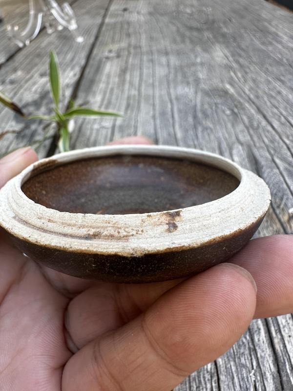 古玩陶瓷元代吉州窯醬釉粉盒拍賣,當(dāng)前價格1200元