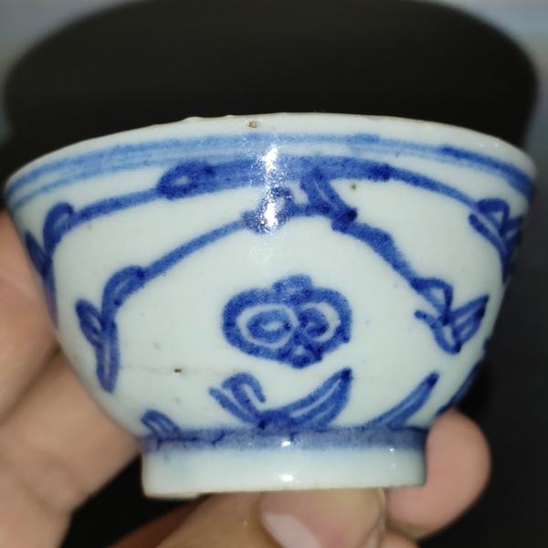 古玩陶瓷清中期,青花花卉紋喜字杯拍賣,當前價格330元