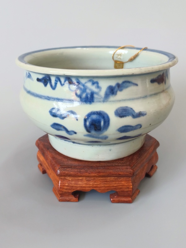 古玩陶瓷康熙青花香爐拍賣,當(dāng)前價(jià)格580元