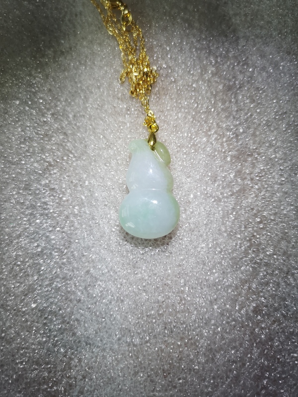 古玩玉器天然翡翠“葫蘆”掛件拍賣,當前價格260元