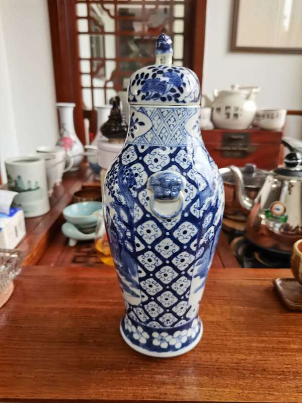 古玩陶瓷青花開光人物故事紋獅耳銜環(huán)尊拍賣，當(dāng)前價格5800元