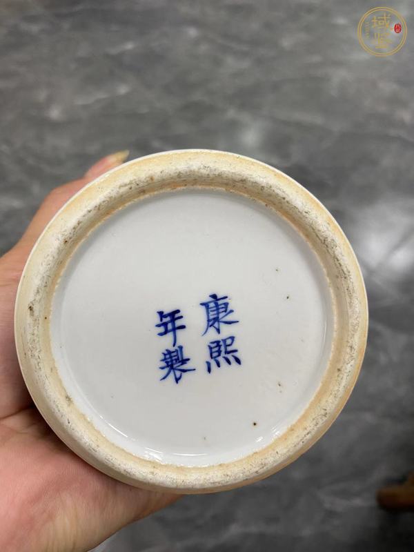 古玩陶瓷光緒·青花開窗攜琴訪友紋蓋瓶真品鑒賞圖