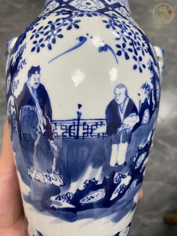古玩陶瓷光緒·青花開窗攜琴訪友紋蓋瓶真品鑒賞圖