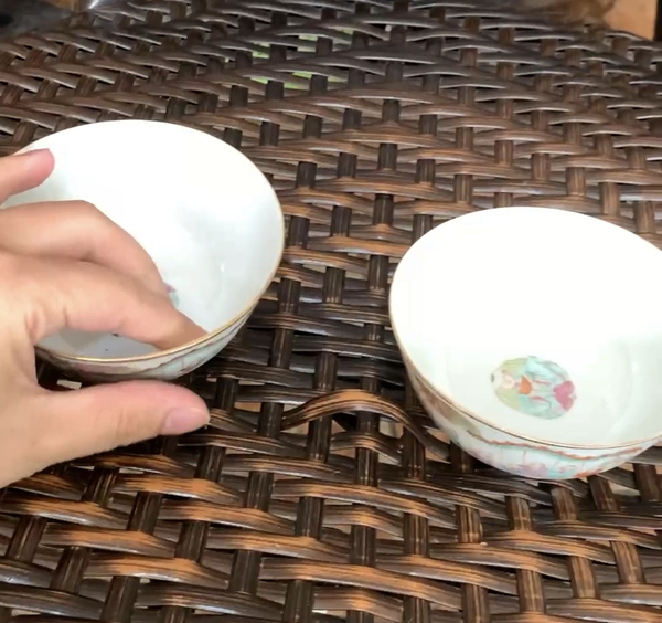 古玩陶瓷粉彩百子鬧龍紋碗一對拍賣,當前價格10000元
