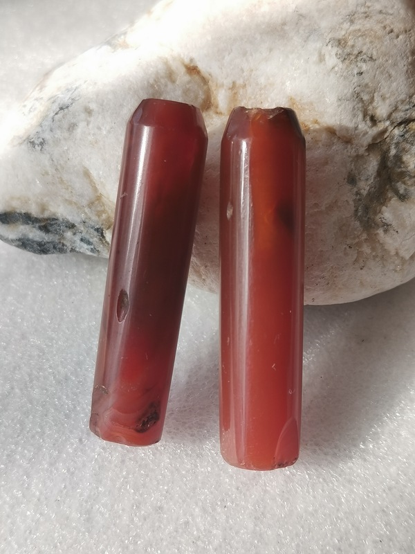 古玩玉器老天然紅瑪瑙珠2顆拍賣,當前價格299元