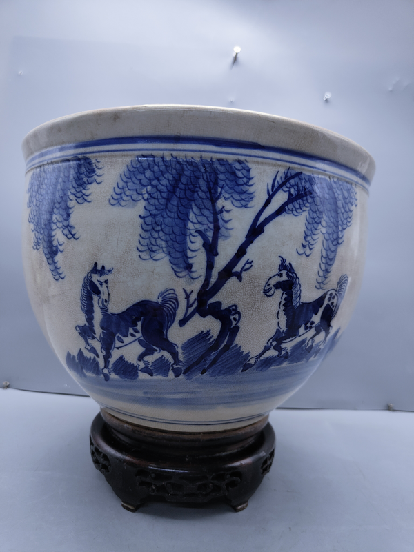 古玩陶瓷青花雙馬紋馬蹄尊拍賣,當前價格8600元