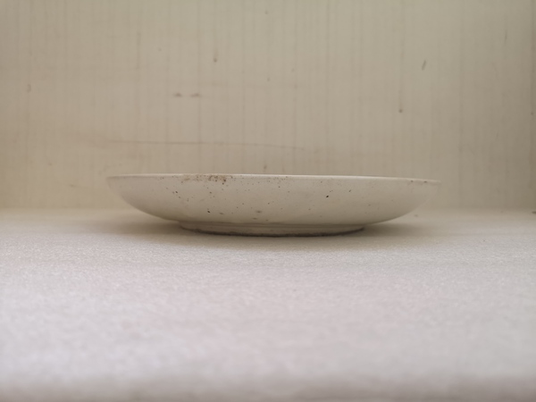 古玩陶瓷花卉紋青花盤(pán)拍賣,當(dāng)前價(jià)格480元