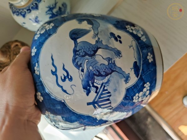 古玩陶瓷青花罐真品鑒賞圖