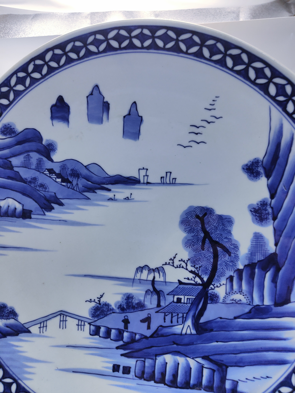 古玩陶瓷青花山水紋盤拍賣,當前價格1999元