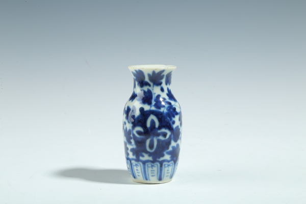 古玩陶瓷【精品】晚清·青花花卉紋撇口瓶拍賣,當前價格2500元