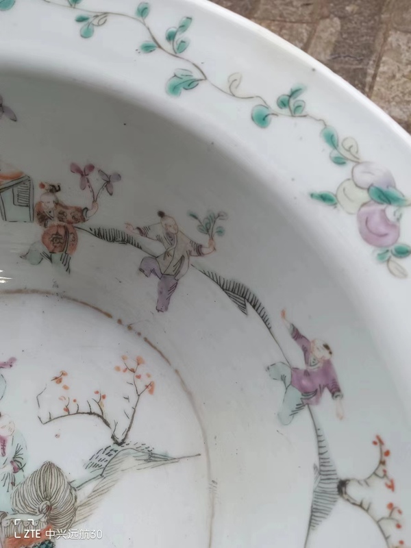 古玩陶瓷清代麒麟粉彩盆拍賣,當前價格12000元