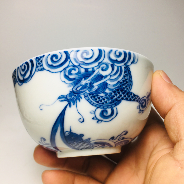 古玩陶瓷(精品收藏級)青花魚化龍紋墩式碗拍賣,當前價格5888元