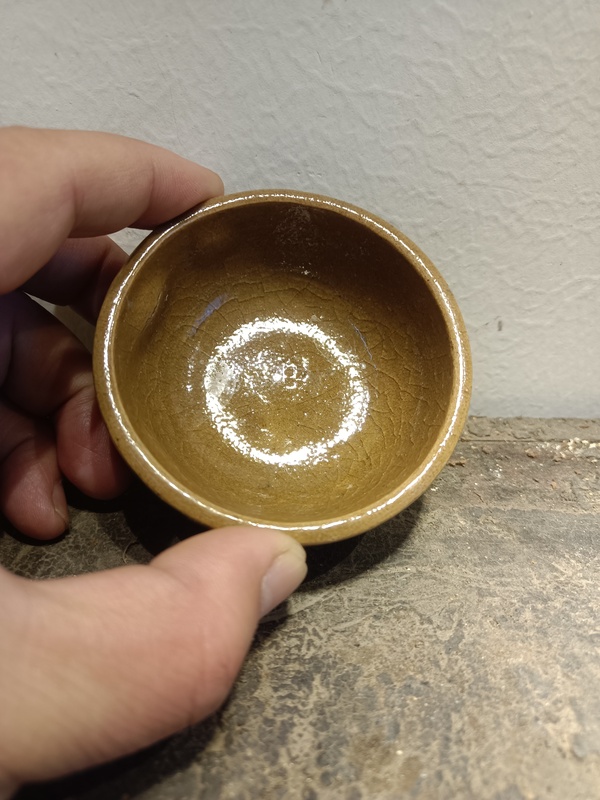 古玩陶瓷元代龍泉黃釉臥足杯拍賣,當(dāng)前價(jià)格6888元