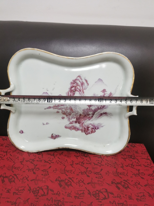 古玩陶瓷胭脂紅彩山水紋盤拍賣,當前價格2000元