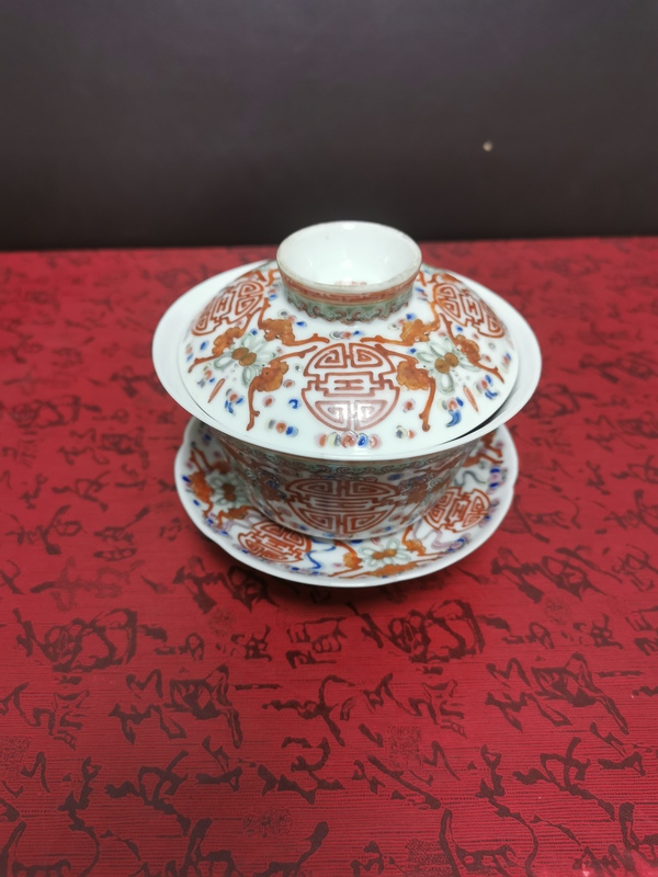 古玩陶瓷粉彩福壽紋蓋碗拍賣,當前價格4500元