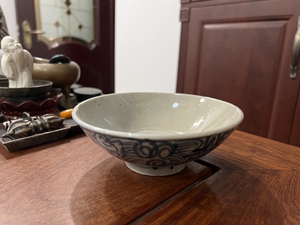 古玩陶瓷清代花間囍字紋青花碗拍賣,當前價格199元