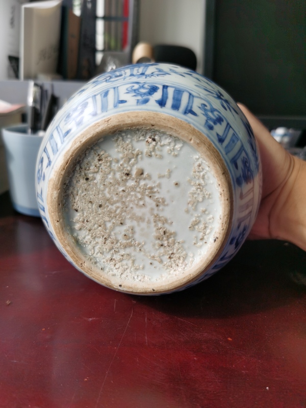 古玩陶瓷明中期青花魚藻紋罐拍賣,當前價格85000元