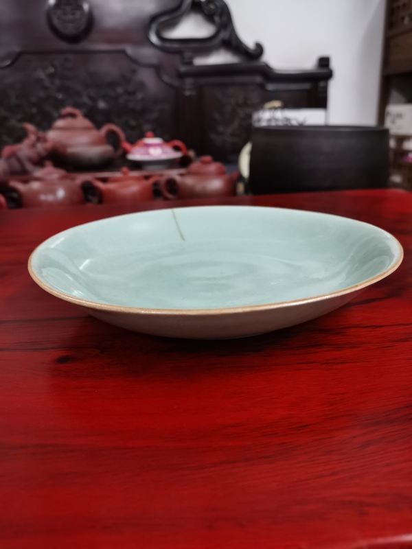 古玩陶瓷清道光時期豆青釉臥盤拍賣,當前價格160元