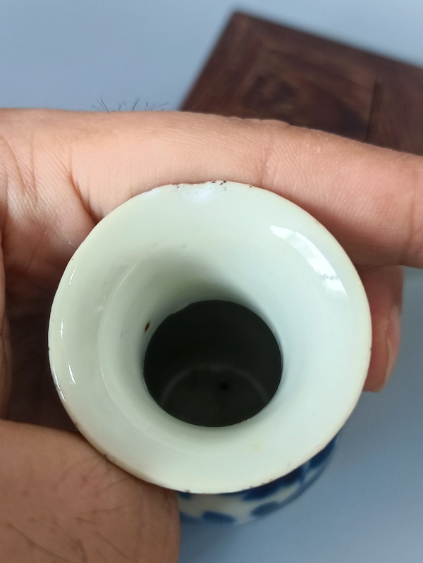 古玩陶瓷【精品】晚清·青花花卉紋撇口瓶拍賣,當前價格2500元