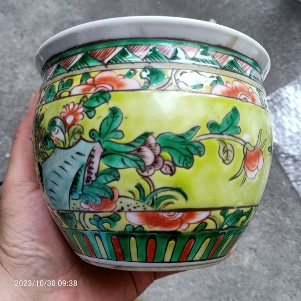 古玩陶瓷晚清黃地五彩花卉紋卷缸拍賣,當前價格999元