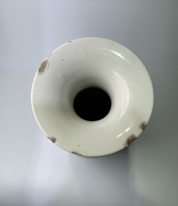 古玩陶瓷清代紅樓夢粉彩人物故事紋雙耳瓶拍賣,當前價格1980元