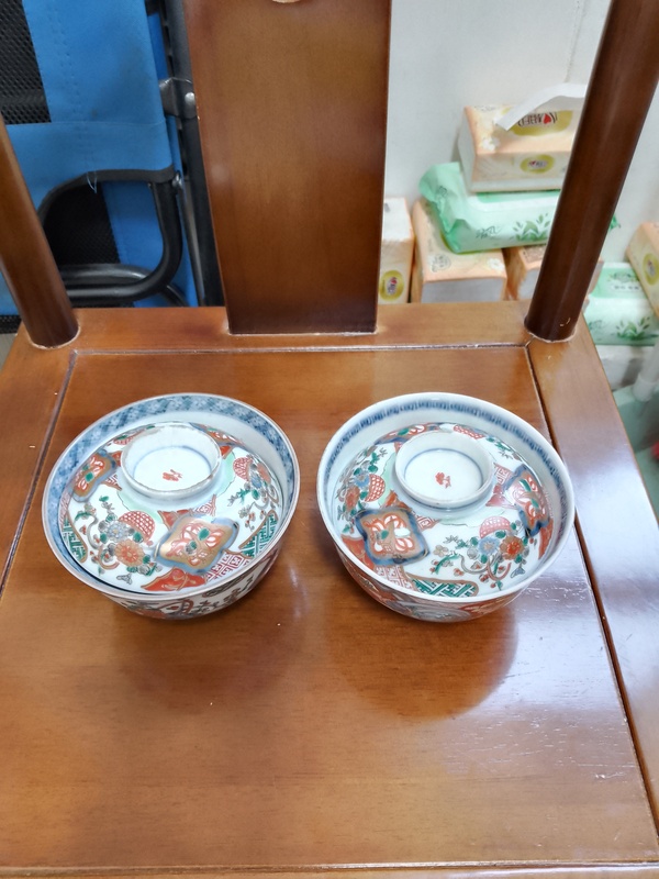 古玩陶瓷清代中晚期青花描金蓋碗拍賣,當(dāng)前價(jià)格600元