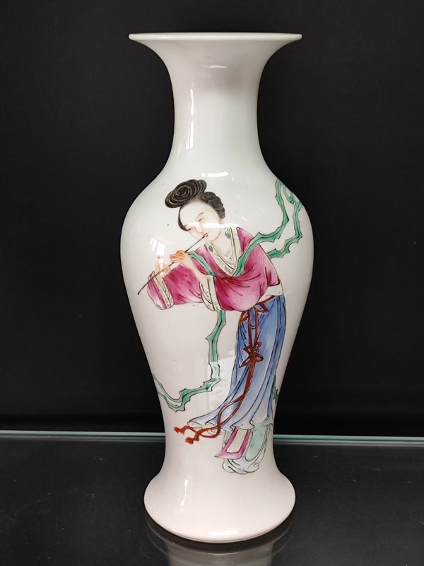 古玩陶瓷【精品】吹簫引鳳人物故事粉彩觀音瓶拍賣，當(dāng)前價(jià)格6500元