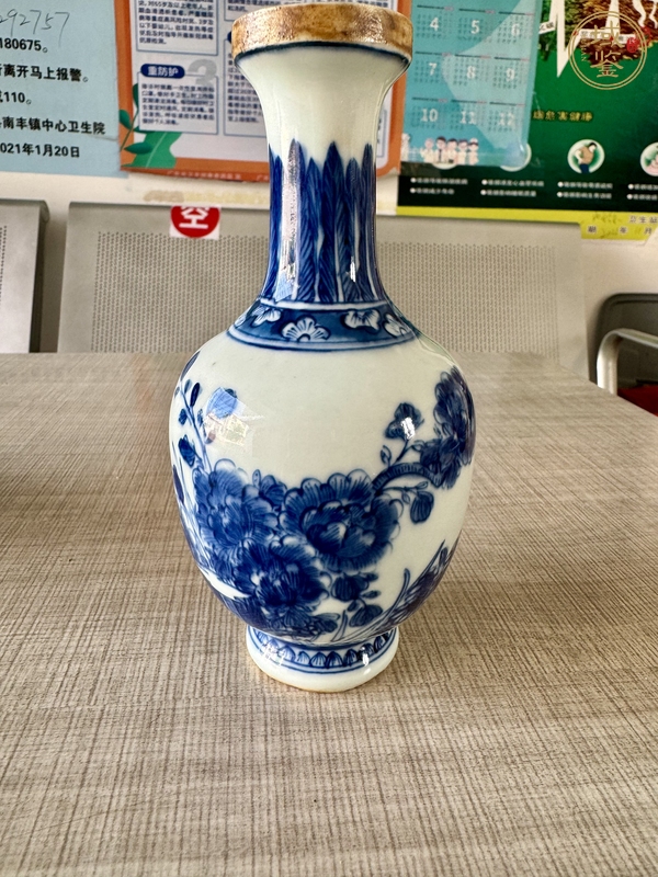 古玩陶瓷青花花鳥紋盤口賞瓶真品鑒賞圖