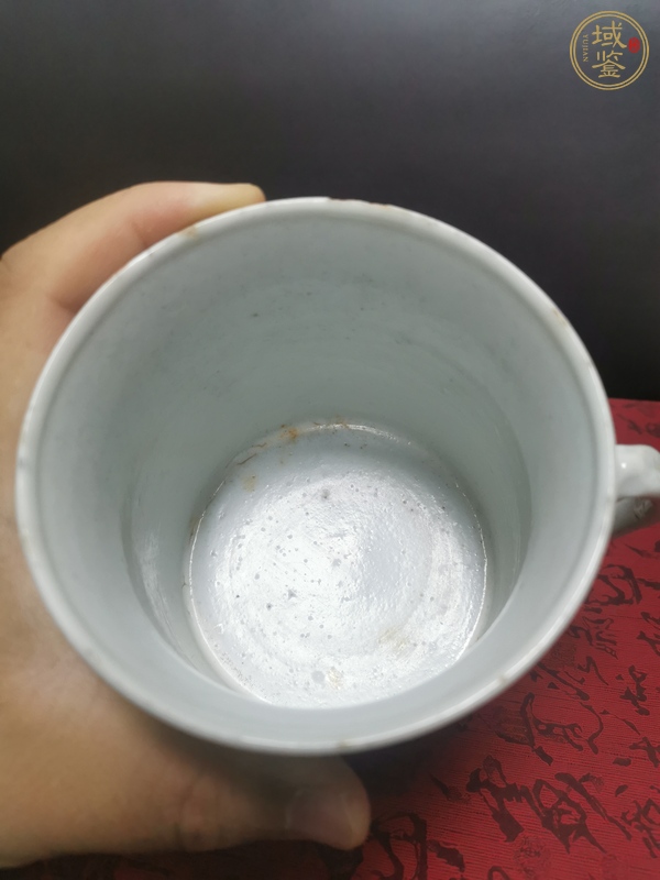 古玩陶瓷同治粉彩無雙譜把杯真品鑒賞圖