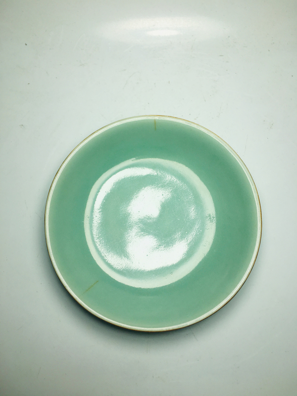 古玩陶瓷精品釉水肥厚大清嘉慶年制款豆青釉盤拍賣,當前價格1288元