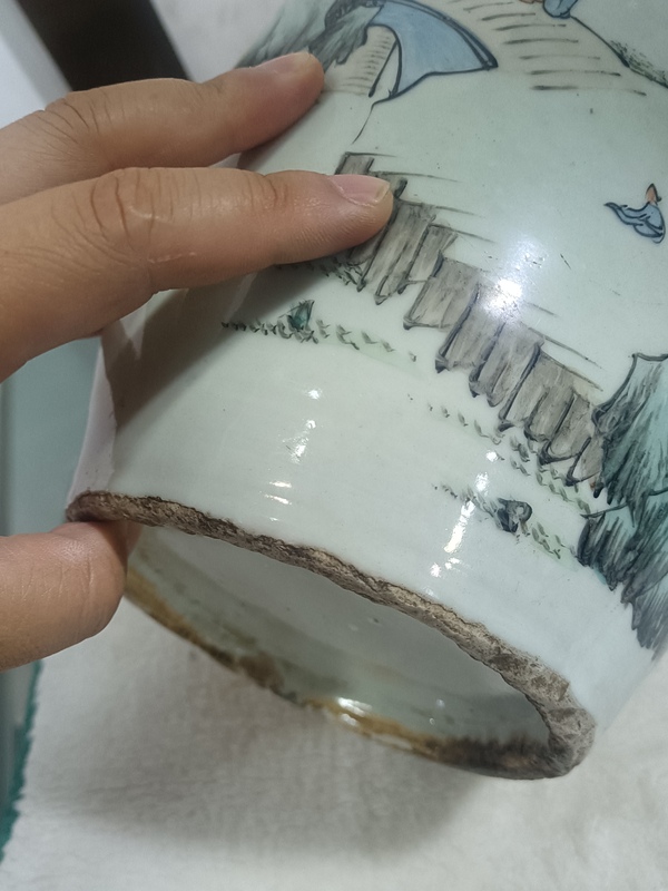 古玩陶瓷山水紋彩繪撇口瓶拍賣,當前價格2000元