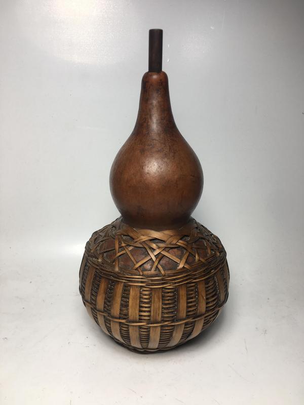 古玩雜項(xiàng)精美晚清民國·竹編葫蘆酒壺拍賣,當(dāng)前價(jià)格0元