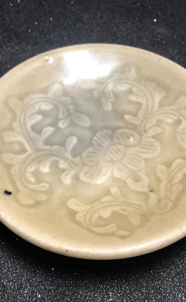 古玩陶瓷清中期耀州刻花筆舔拍賣,當前價格2800元