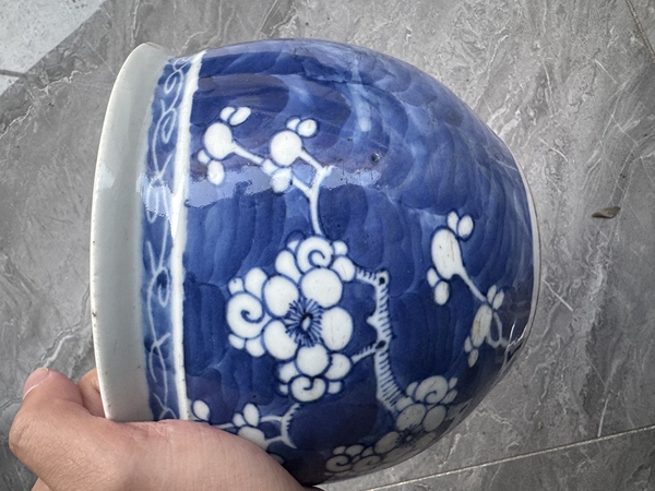 古玩陶瓷青花冰梅留白小卷缸拍賣,當前價格3800元