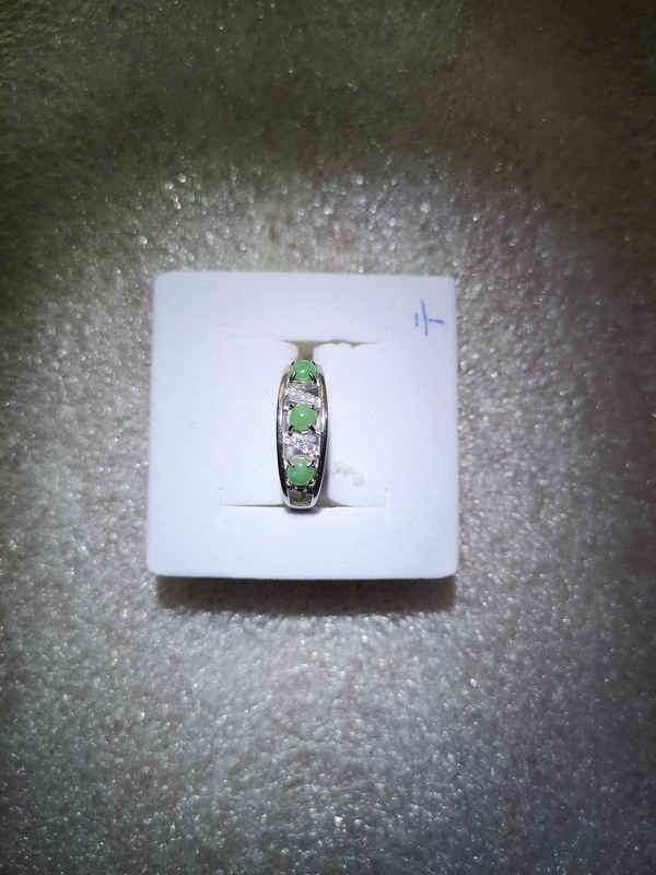 古玩玉器天然翡翠鑲嵌戒指拍賣,當(dāng)前價(jià)格168元
