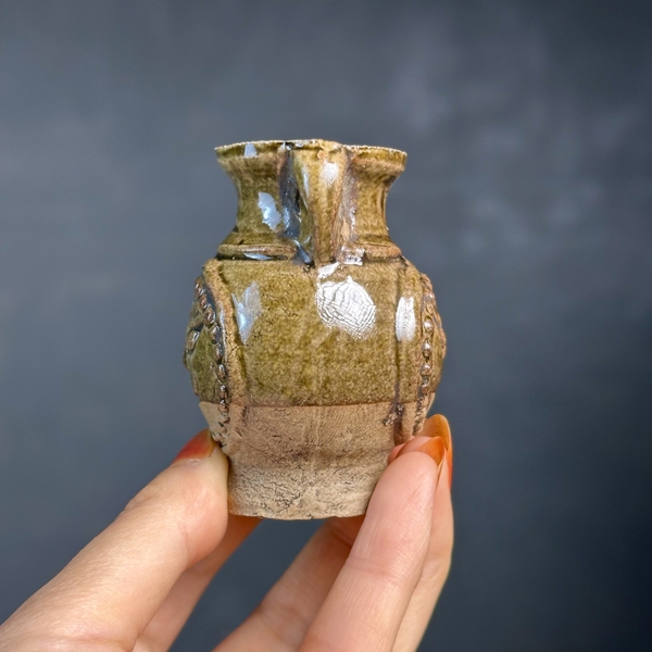 古玩陶瓷青釉獸面紋雙系瓶拍賣,當前價格588元