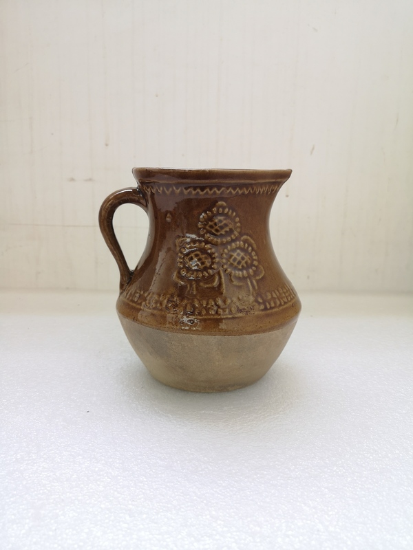 古玩陶瓷褐釉印花執壺拍賣,當前價格450元