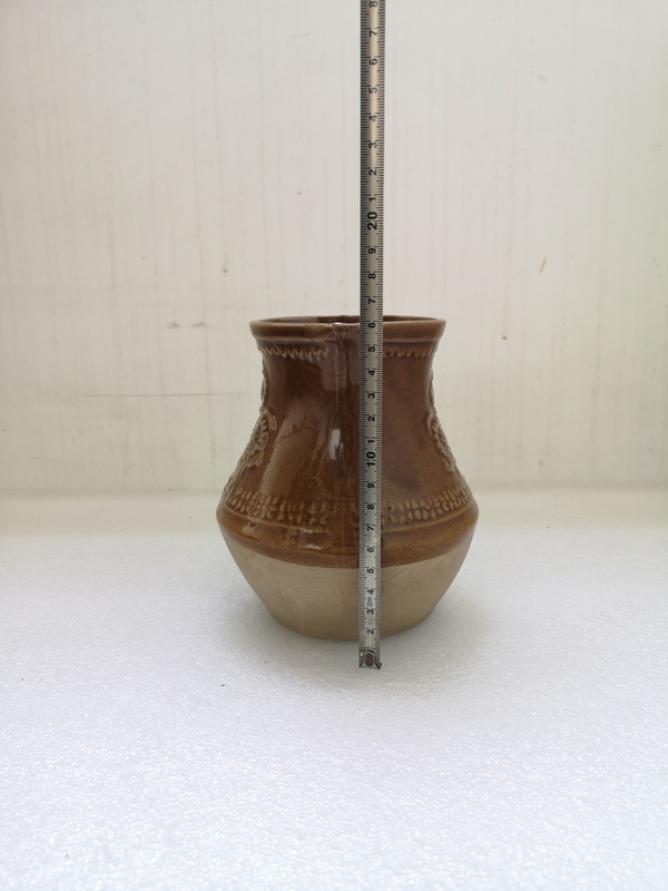 古玩陶瓷褐釉印花執壺拍賣,當前價格450元
