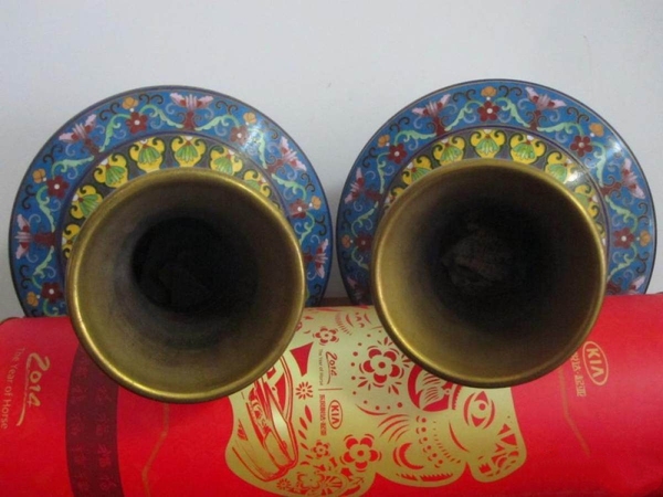 古玩雜項景泰藍銅瓶拍賣,當前價格2288元