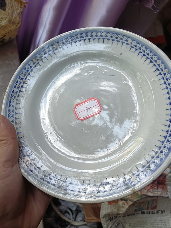 古玩陶瓷民國瓔珞紋青花盤拍賣,當前價格200元