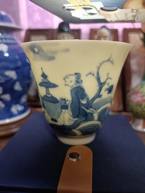 古玩陶瓷青花人物鈴鐺杯拍賣(mài),當(dāng)前價(jià)格8888元