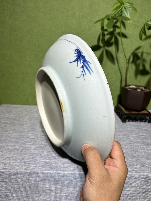 古玩陶瓷清代雍正青花抬頭見喜紋盤拍賣,當前價格26000元
