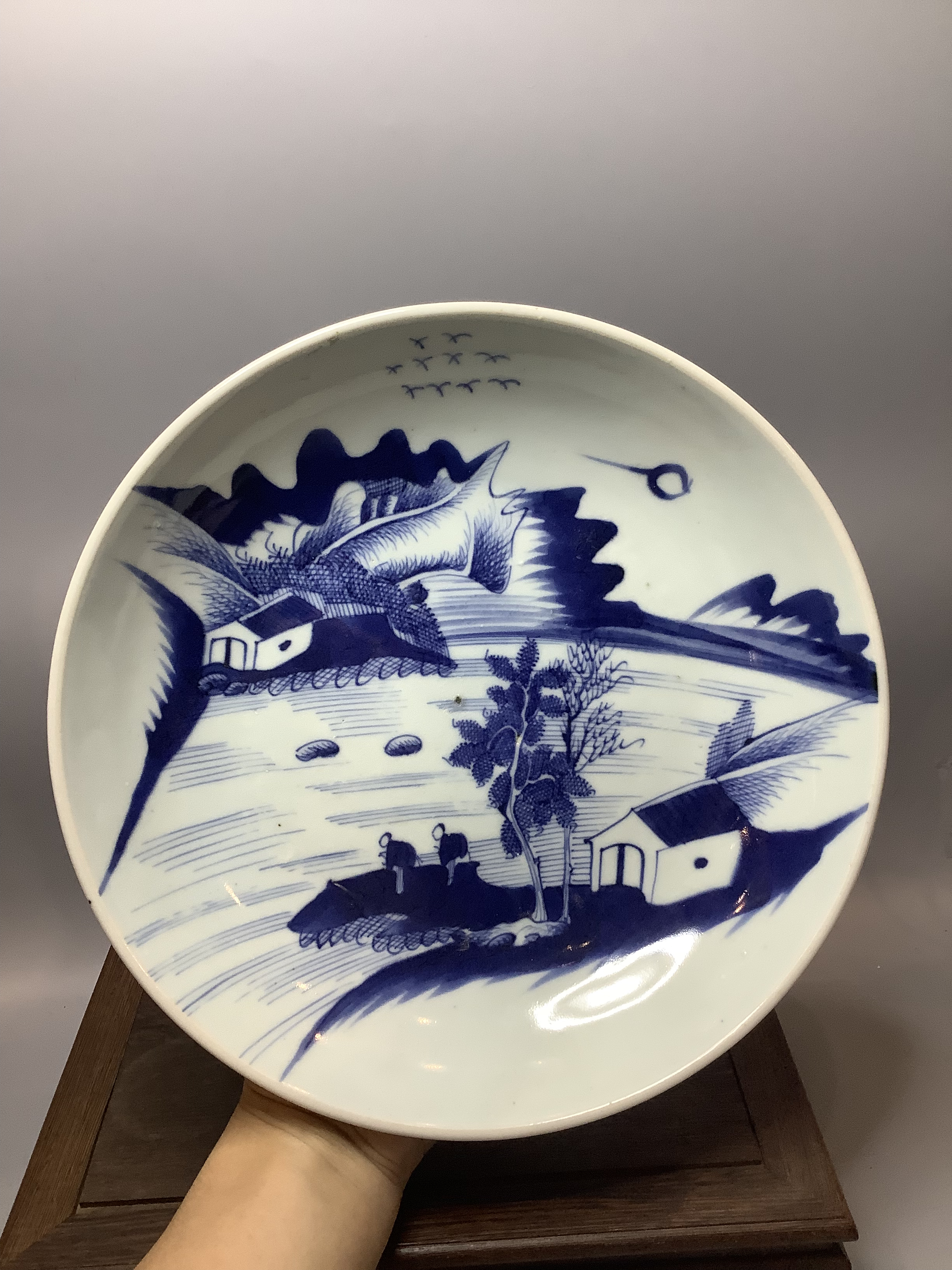 清康熙青花山水纹盘– [临渊阁]天地一家春