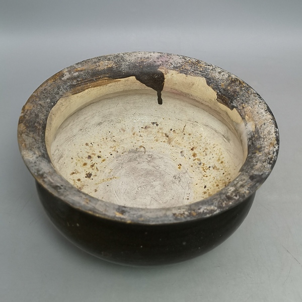 古玩陶瓷元末明初褐釉三足香爐拍賣,當前價格1600元