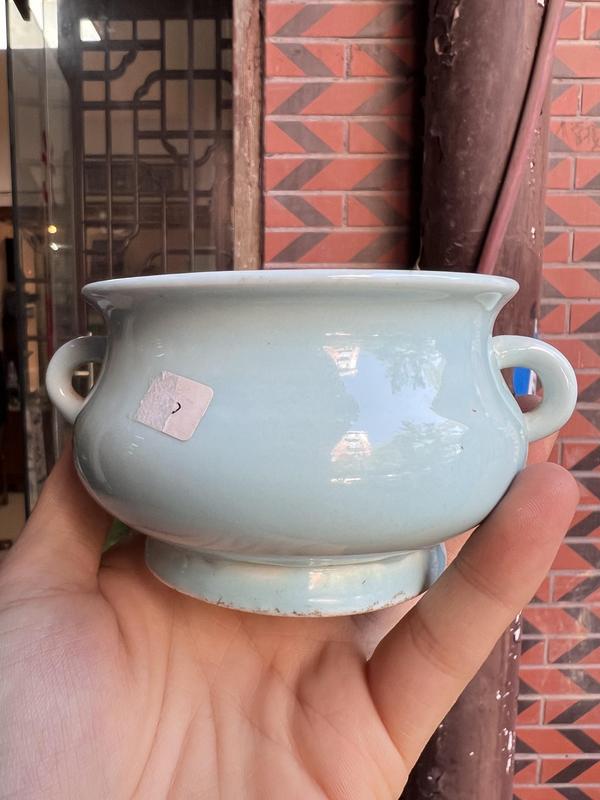 古玩陶瓷【精品民國】天藍釉雙耳琴爐拍賣,當前價格4200元