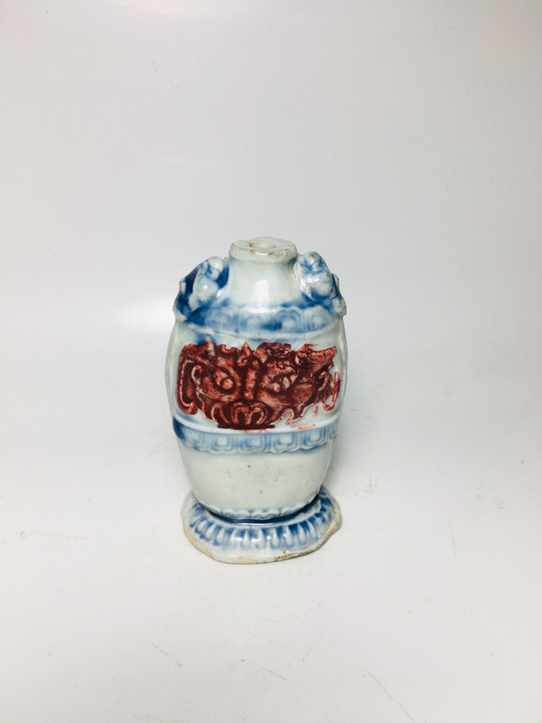 古玩陶瓷青花釉里紅饕餮紋瓶拍賣,當前價格5888元