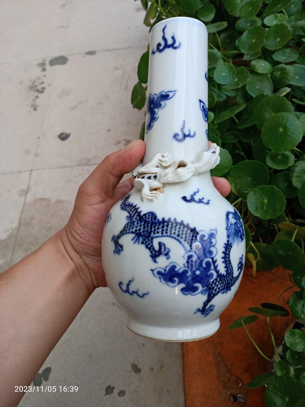 古玩陶瓷晚清龍紋青花瓶拍賣,當前價格1666元